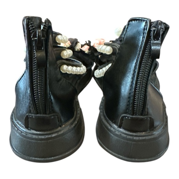 Girls’ Size 28 (approx. US Kids 10.5–11) Black Pearl Flower Sandals | New - Picture 5 of 7